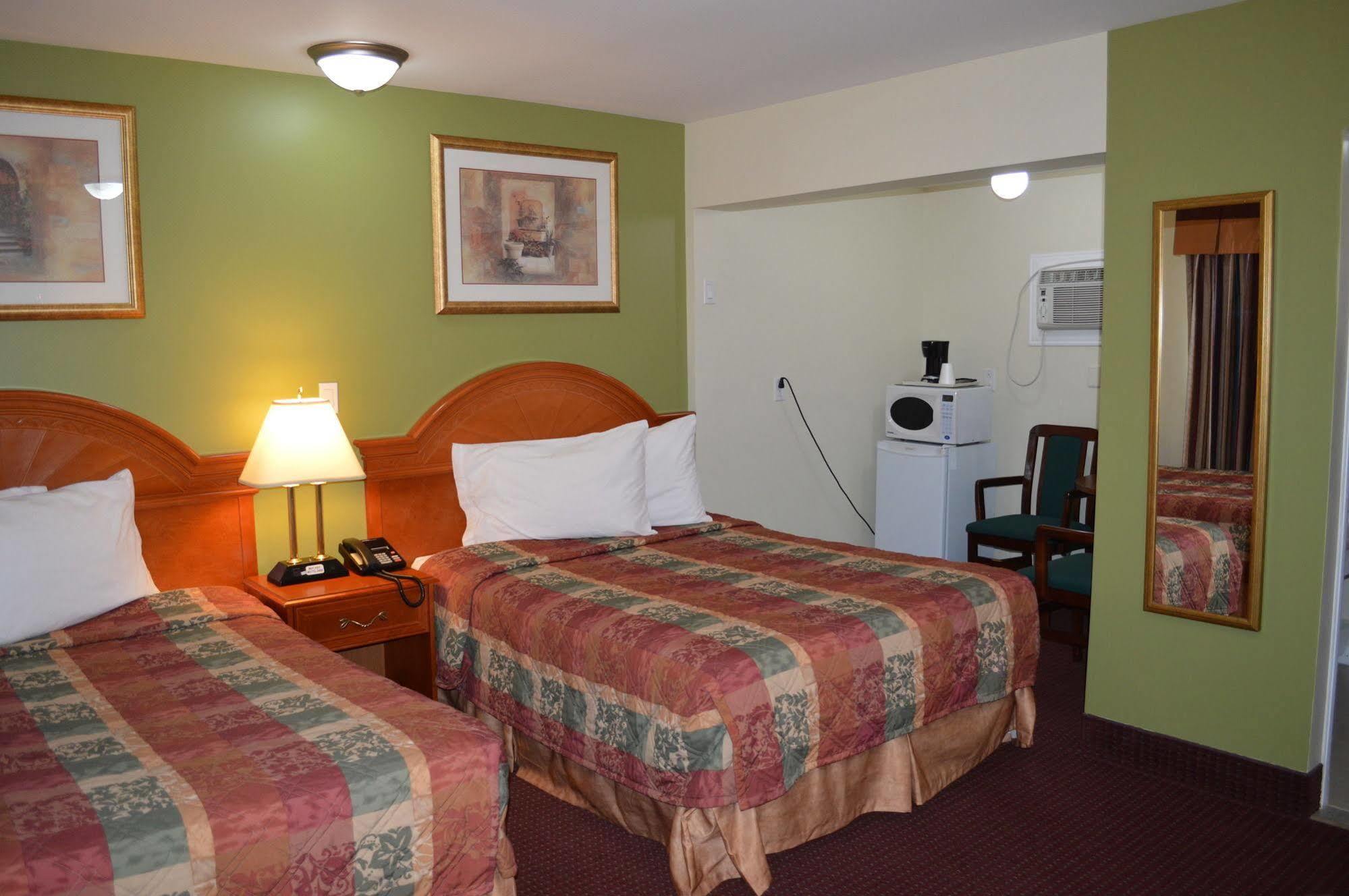 Lincoln Motel Sturgeon Falls エクステリア 写真